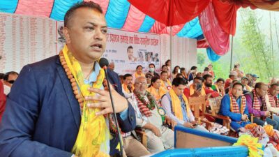 नगरप्रमुखमा विनाेद कार्कीलाई मत माग्न गगन थापा मन्थली अाउदै