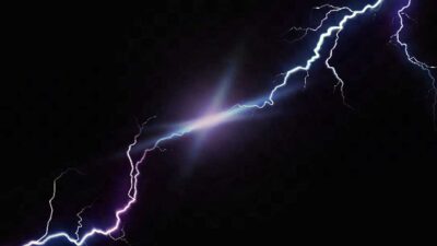 चट्याङ लागेर २ घाईते